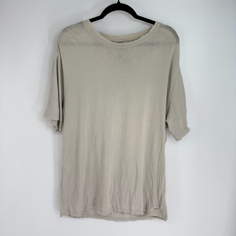 Vuori Short Sleeve Full Length U Neck Exterior Seam T Shirt